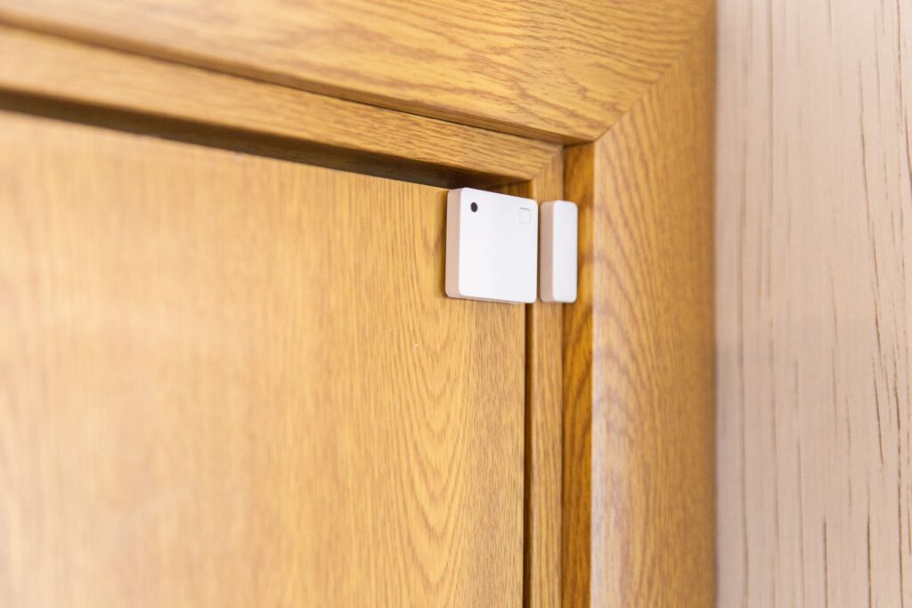 Shelly Blu Door Window – Tür- & Fensterkontakt – Bluetooth – Batterie – Schwarz