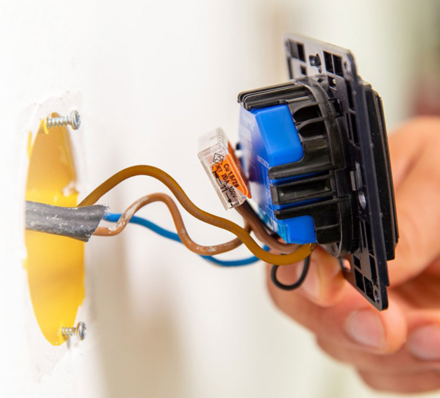 Shelly Wall Switch 4 – Wandtaster – 4-fach – Schwarz – Produktansicht 3
