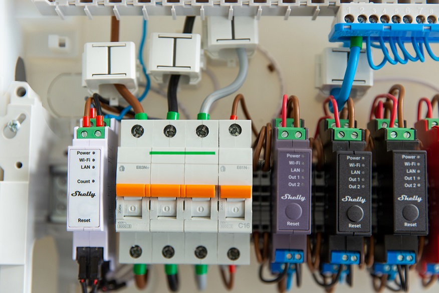 Shelly Pro 3EM 120A v2 – Stromzähler – inkl. 3x 120A Klemmen – Messfunktion – WLAN – LAN – BT – Produktansicht 5