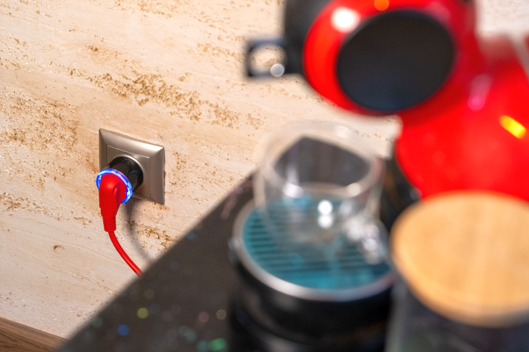 Shelly – Plug & Play Plug S Gen3 Matter – schwarz – Produktansicht 6