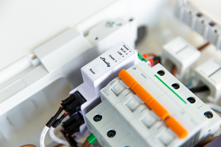 Shelly Pro 3EM 120A v2 – Stromzähler – inkl. 3x 120A Klemmen – Messfunktion – WLAN – LAN – BT – Produktansicht 7