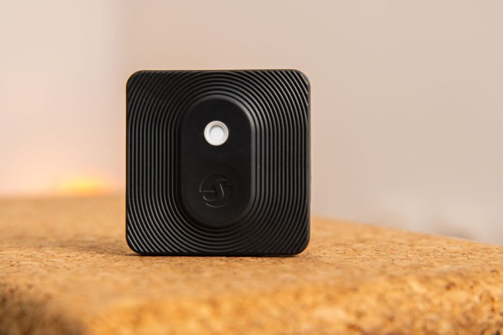 Shelly Blu H&T Black – Temperatur- & Feuchtigkeitssensor – Bluetooth – Batterie – Schwarz