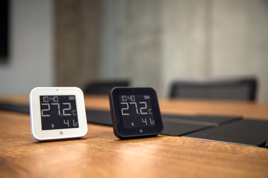 Shelly Blu ZB H&T Black – Temperatur- & Feuchtigkeitssensor – Bluetooth – Zigbee – Batterie – Schwarz – Produktansicht 5